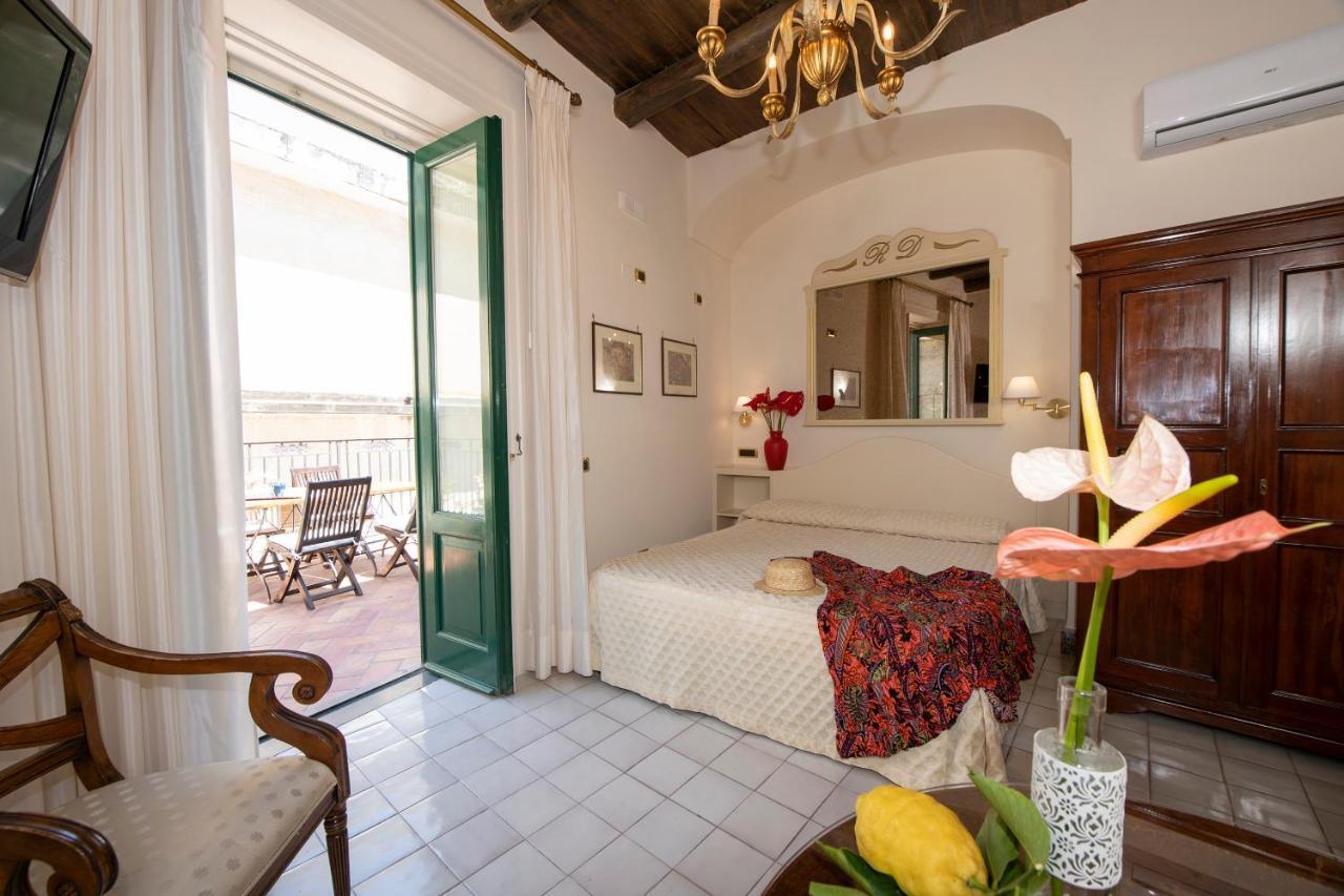 Amalfi Old Square Room & Apartments Εξωτερικό φωτογραφία