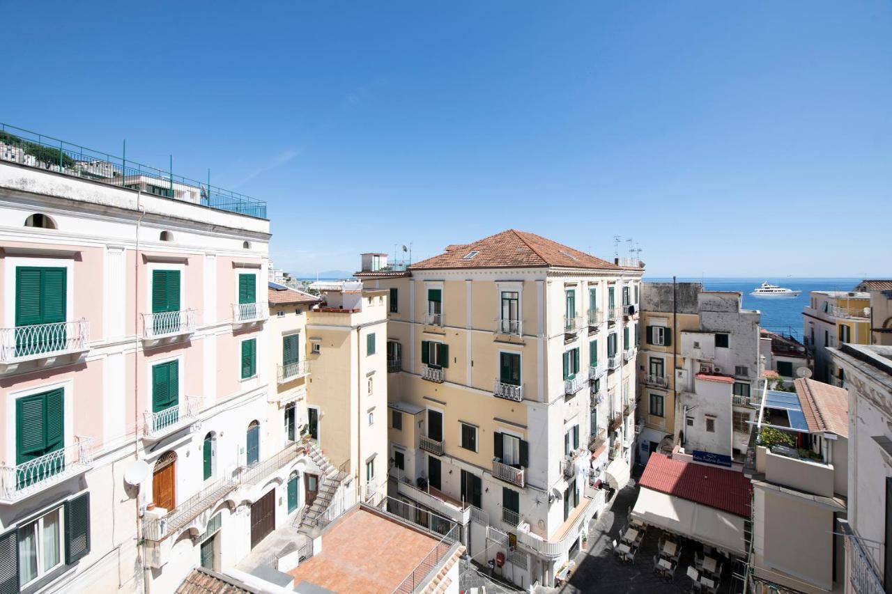 Amalfi Old Square Room & Apartments Εξωτερικό φωτογραφία
