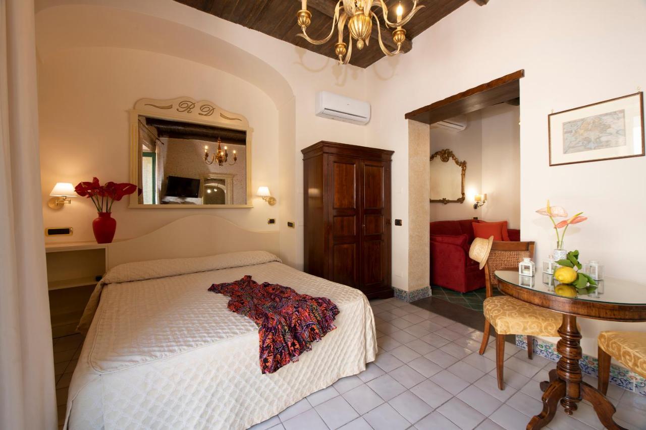Amalfi Old Square Room & Apartments Εξωτερικό φωτογραφία